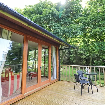 Pond Farm Woodlands *