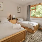 Pond Farm Woodlands * Ugthorpe